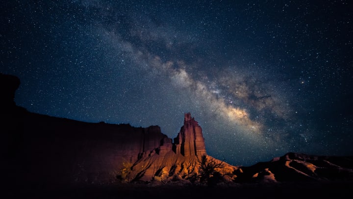 Night sky over Capitol Reef Natio<em></em>nal Park.